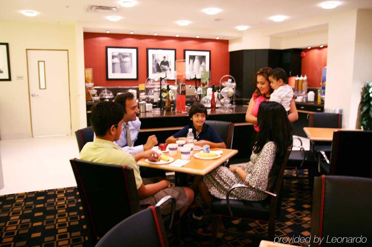 Hampton Inn & Suites Herndon-Reston Restaurante foto